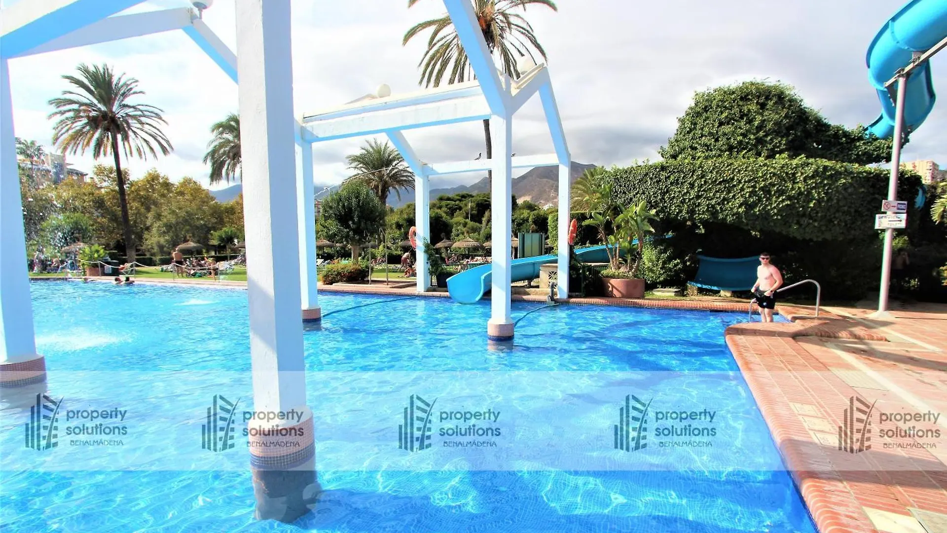 公寓 Benalbeach 207- Primera Linea De Playa - Piscina Abierta Todo El Ano 贝纳尔马德纳