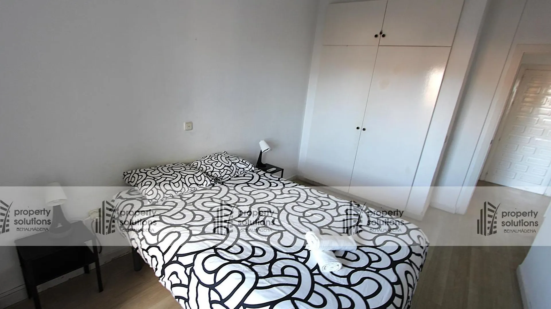Benalbeach 207- Primera Linea De Playa - Piscina Abierta Todo El Ano Benalmádena 0*,  İspanya