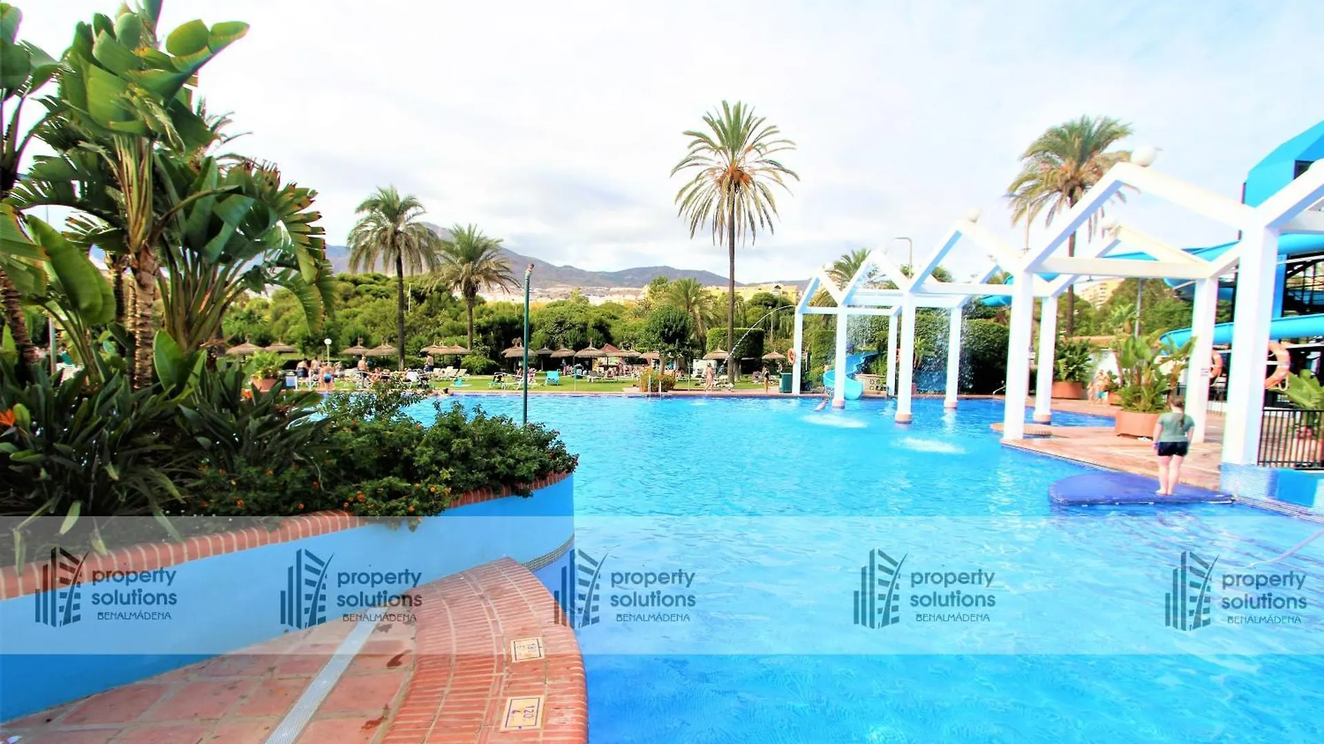 Benalbeach 207- Primera Linea De Playa - Piscina Abierta Todo El Ano Benalmadena Apartment