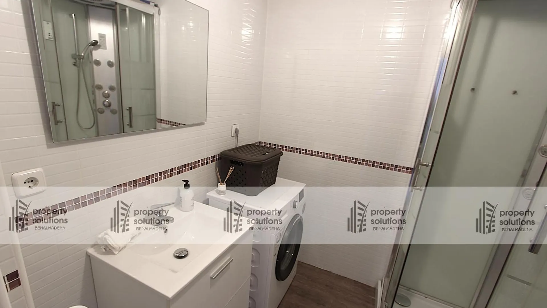Benalbeach 207- Primera Linea De Playa - Piscina Abierta Todo El Ano Benalmadena